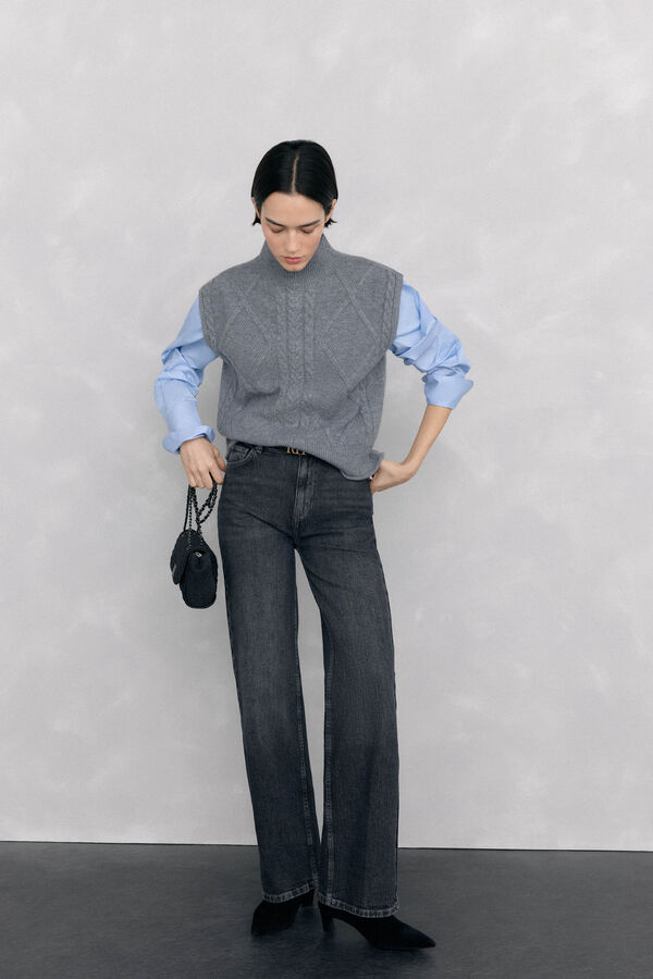 Pedro del Hierro Waistcoat with central buttoning and cross-knit eights Grey