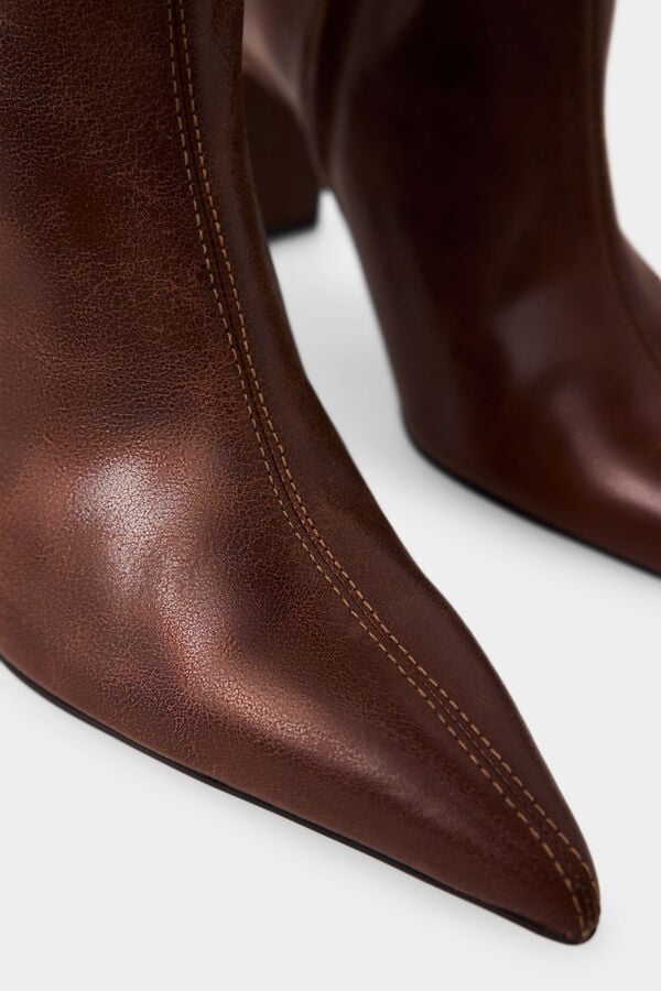 Pedro del Hierro Leather high heel boot Brown