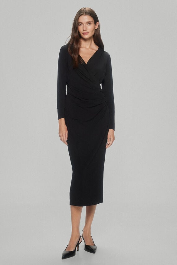 Vestido drapeado midi.