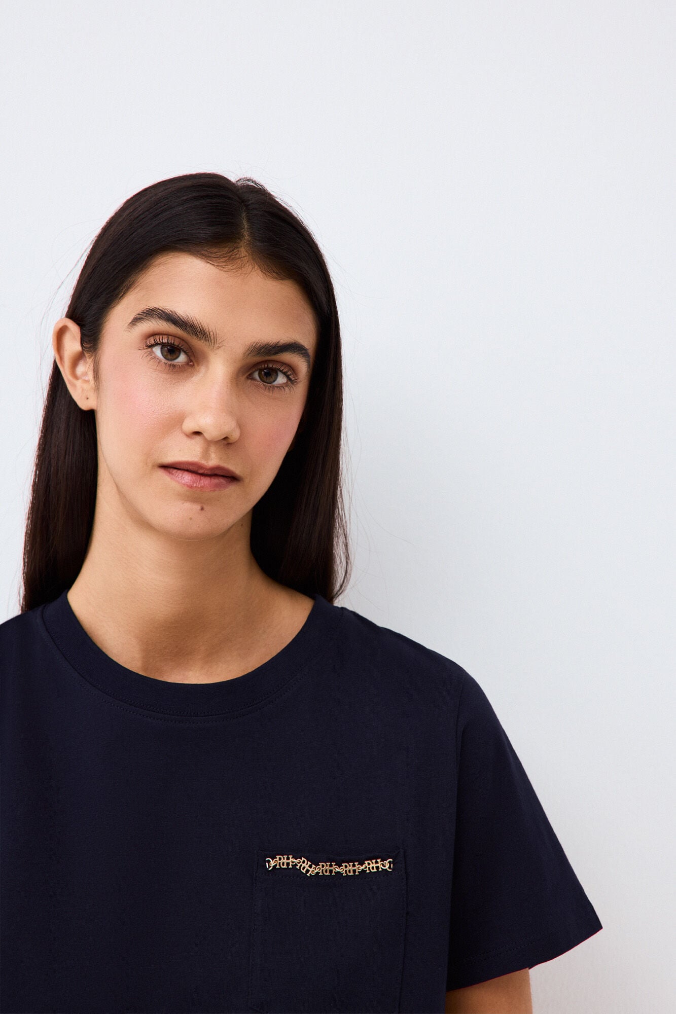 Pedro del Hierro Short sleeve T-shirt with pocket and chain detail
