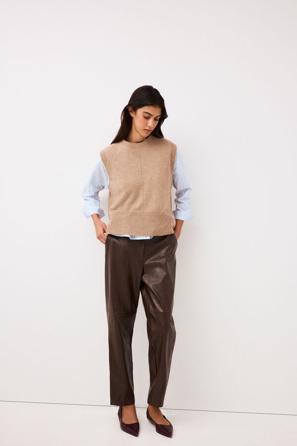 Pedro del Hierro Central seam knit gilet Beige