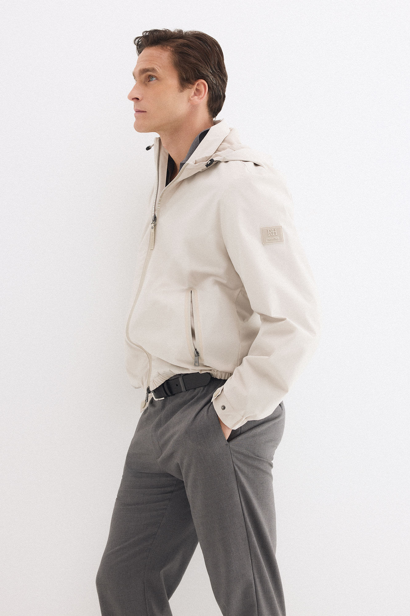 Pedro del Hierro Technical lightweight hooded jacket