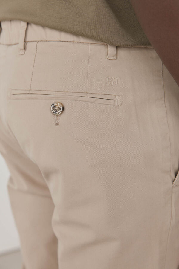 Pedro del Hierro Premium slim fit lightweight chinos pants Beige
