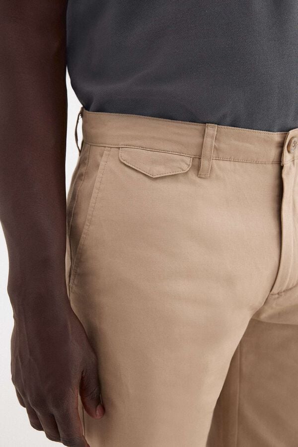 Pedro del Hierro Bermuda em linho e algod&atilde;o Beige