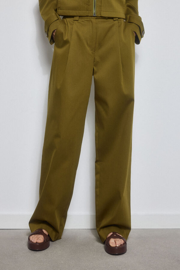 Pedro del Hierro Khaki trousers with dart Green