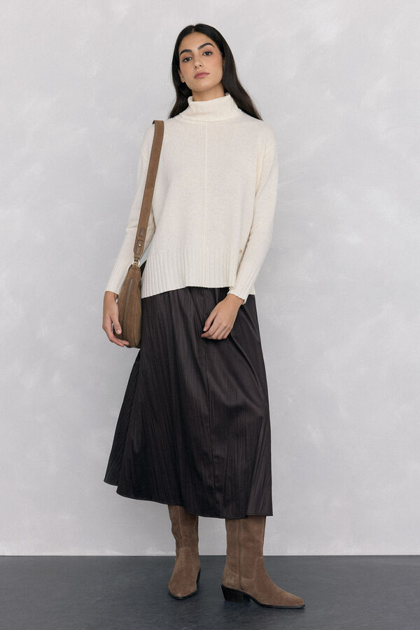 Pedro del Hierro wool neck sweater with center seam Ecru