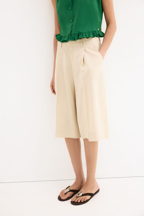 Pedro del Hierro Linen long Bermuda shorts Beige