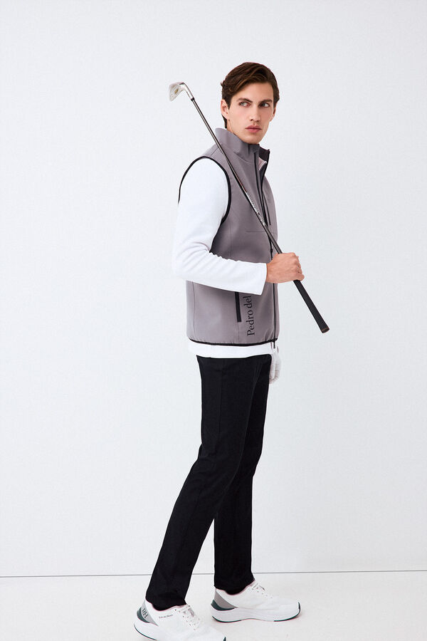 Pedro del Hierro Colete t&eacute;cnico Golf Cizento