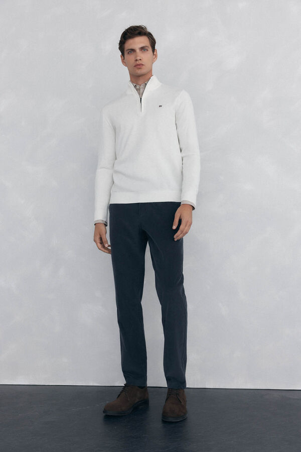 Pedro del Hierro Calça calças chino de veludo veludo leve e slim fit Cizento