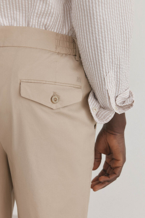 Pedro del Hierro Calça calças chino leve de borracha Beige