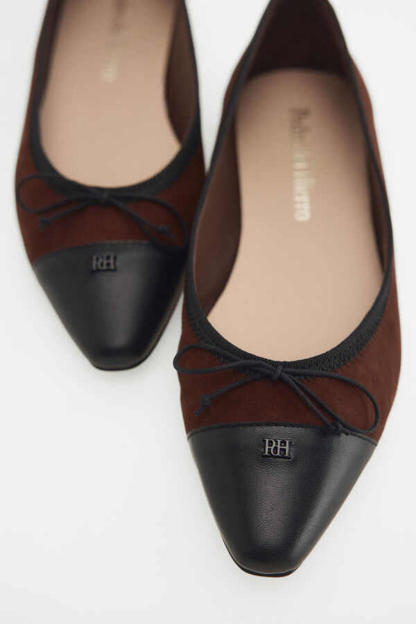 Pedro del Hierro Two-tone logo ballet flat Beige