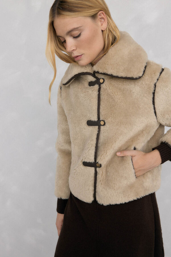 Pedro del Hierro Snap-on fur jacket Ecru