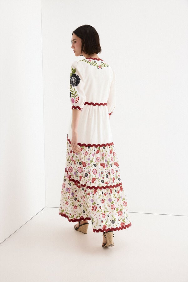 TFP by Tamara Falc&oacute; Vestido comprido estampado Branco