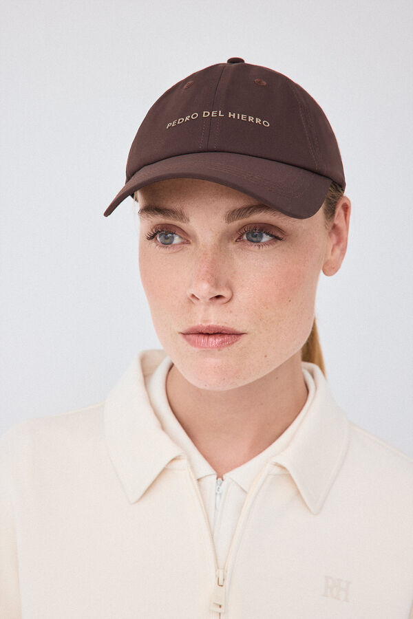 Pedro del Hierro Bon&eacute; pdh golfe Marrom