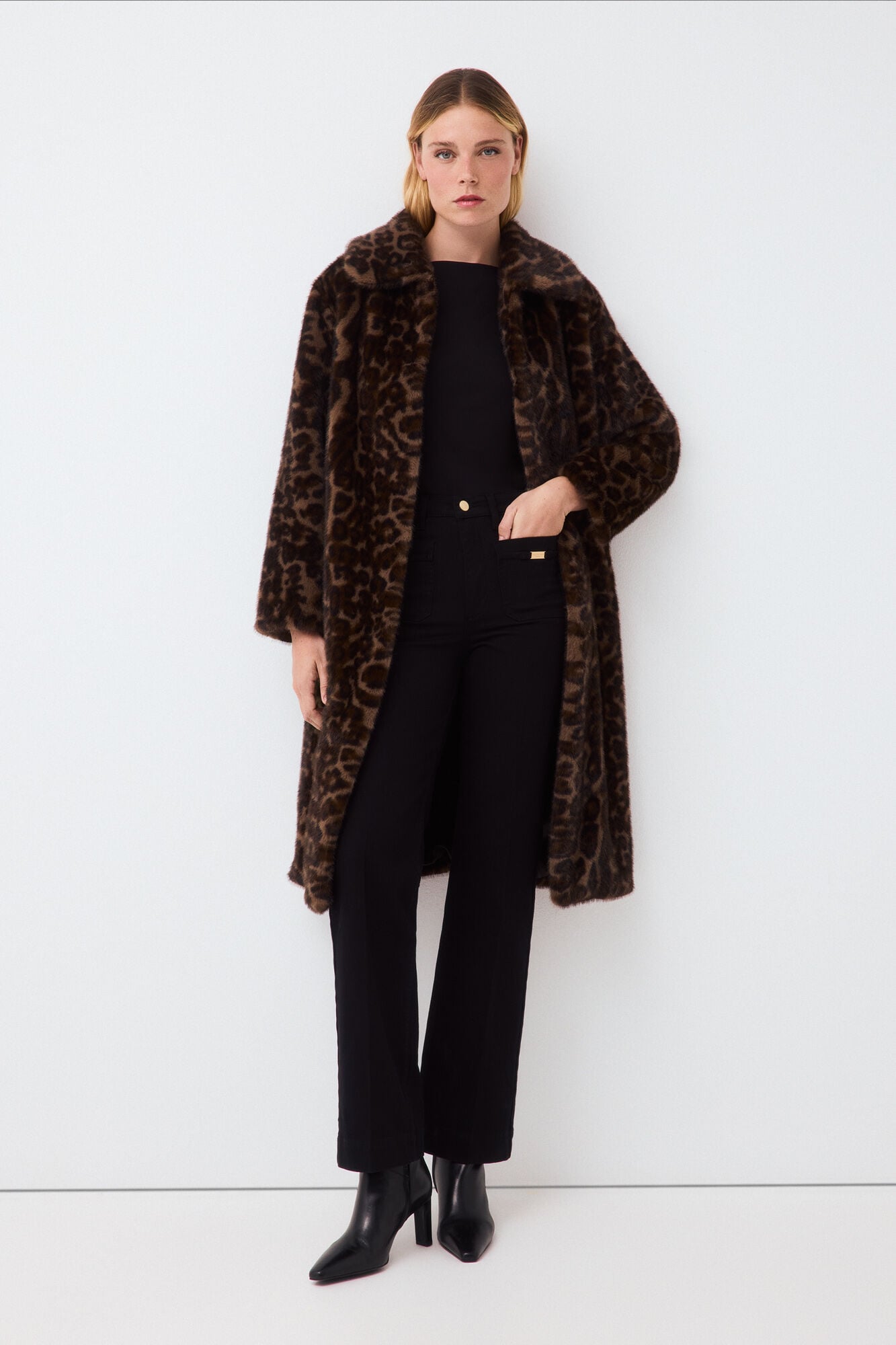 Pedro del Hierro Faux fur coat