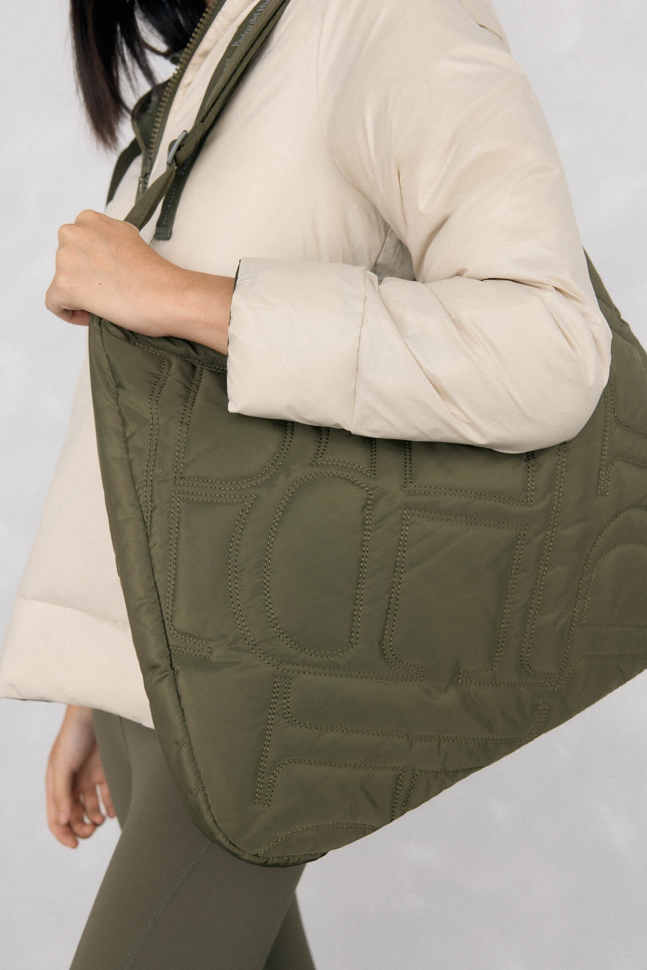 Pedro del Hierro Active wear sports bag with logo