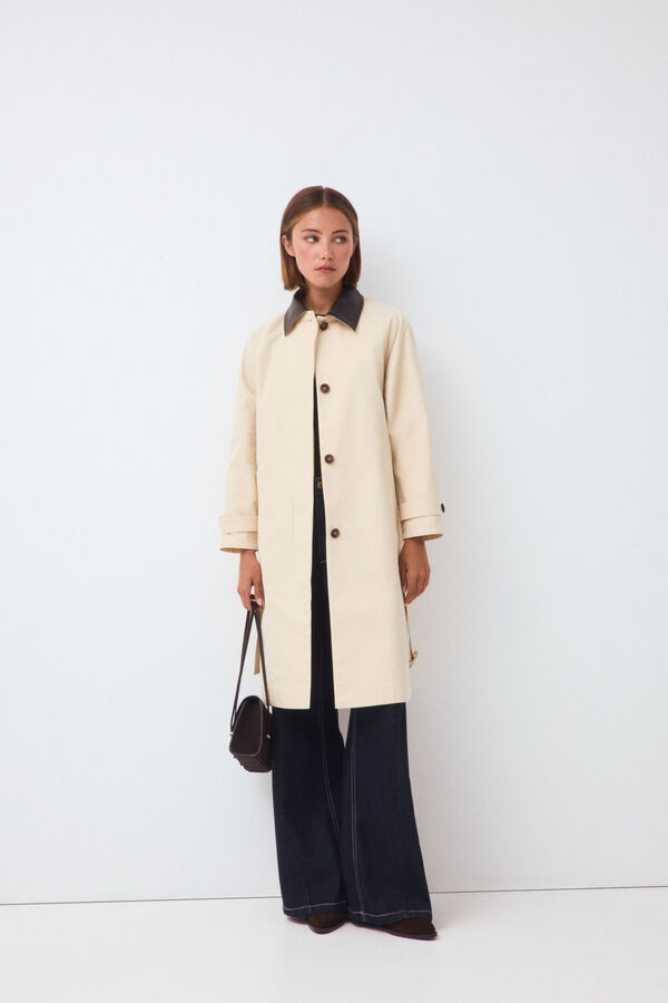Pedro del Hierro Gabardina comprida com gola de contraste Beige