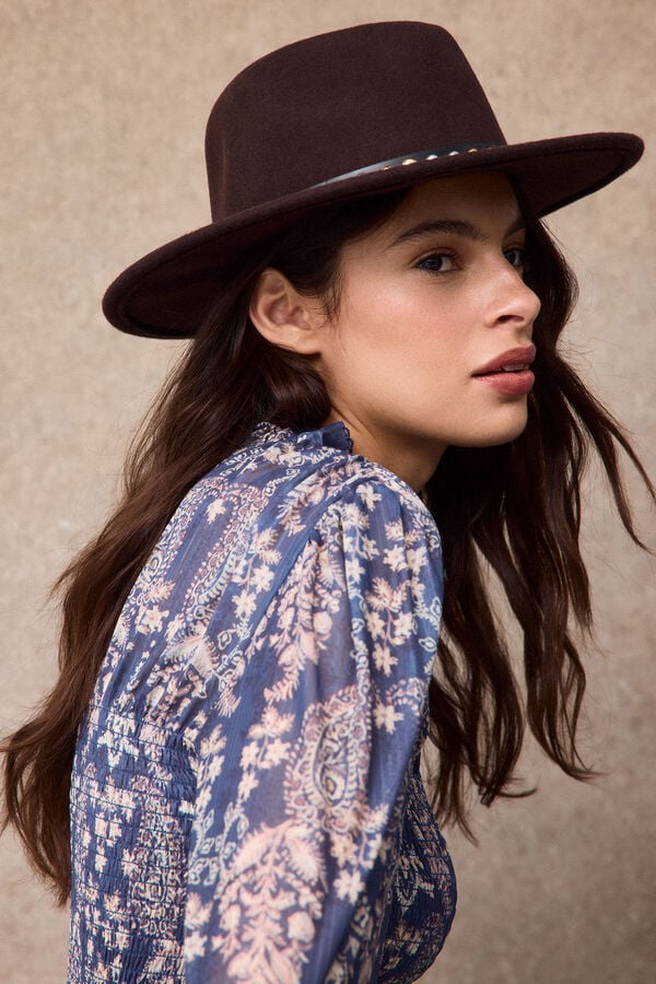 Slowlove Sombrero tachuelas Marr&oacute;n oscuro