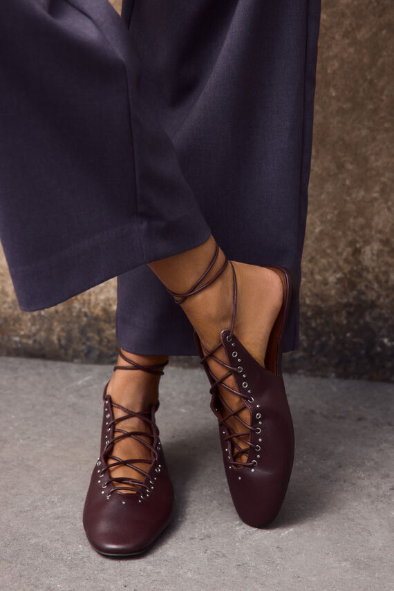 Bailarina piel cordones