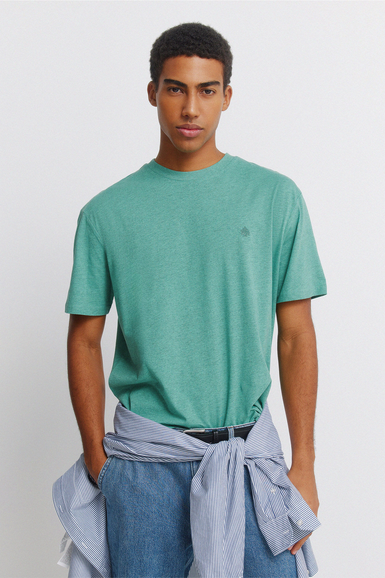 Springfield T-shirt b&aacute;sica em viscose