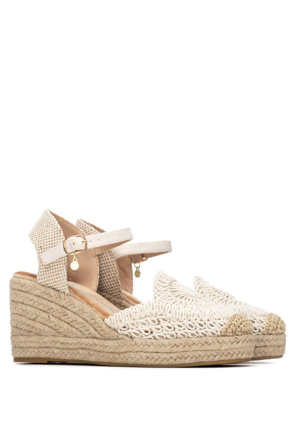 XTI Alpercata com cunha de juta bege