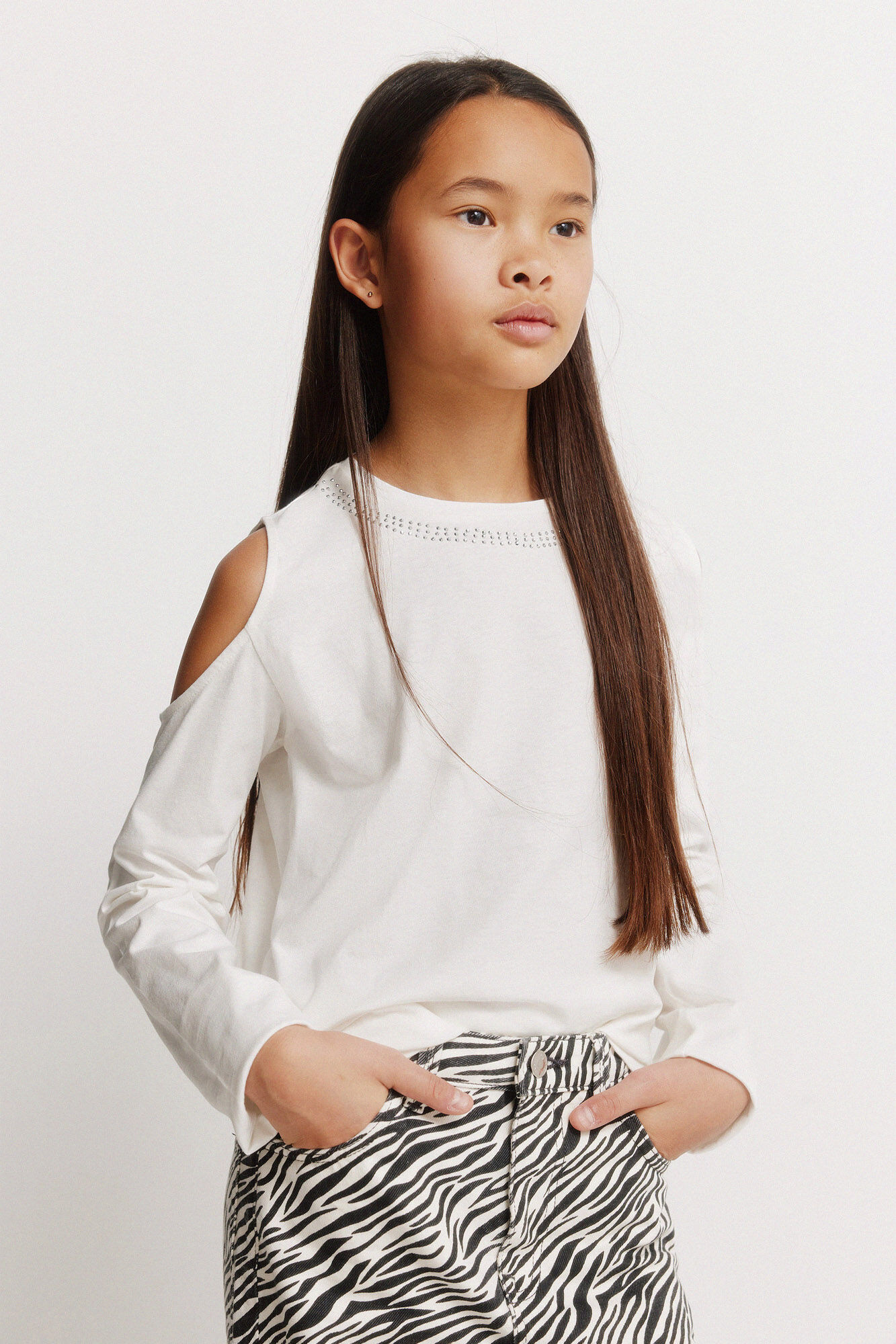 Springfield Kids T-shirt manga comprida com tachas ombro descoberto para menina