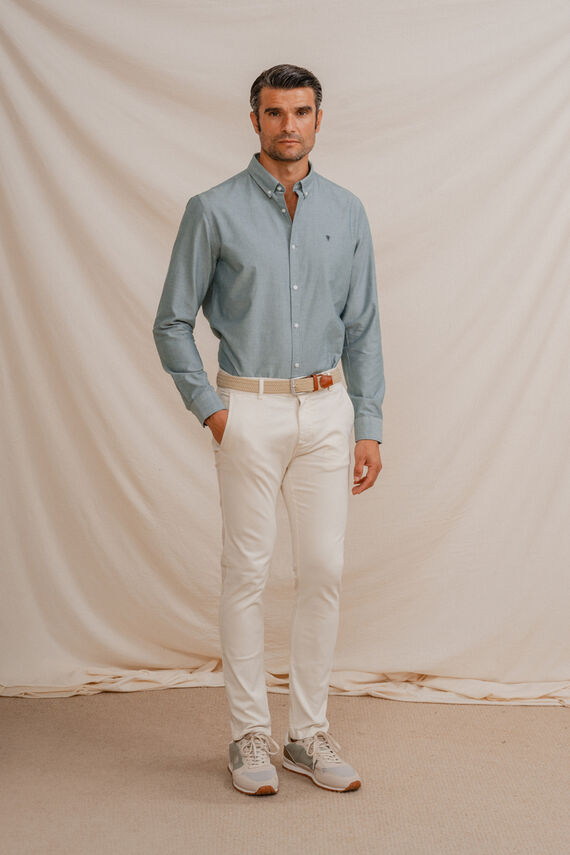 Pantalón chino slim