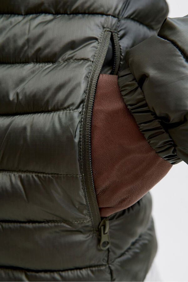 Jack & Jones PLUS Blus&atilde;o acolchoada leve PLUS verde