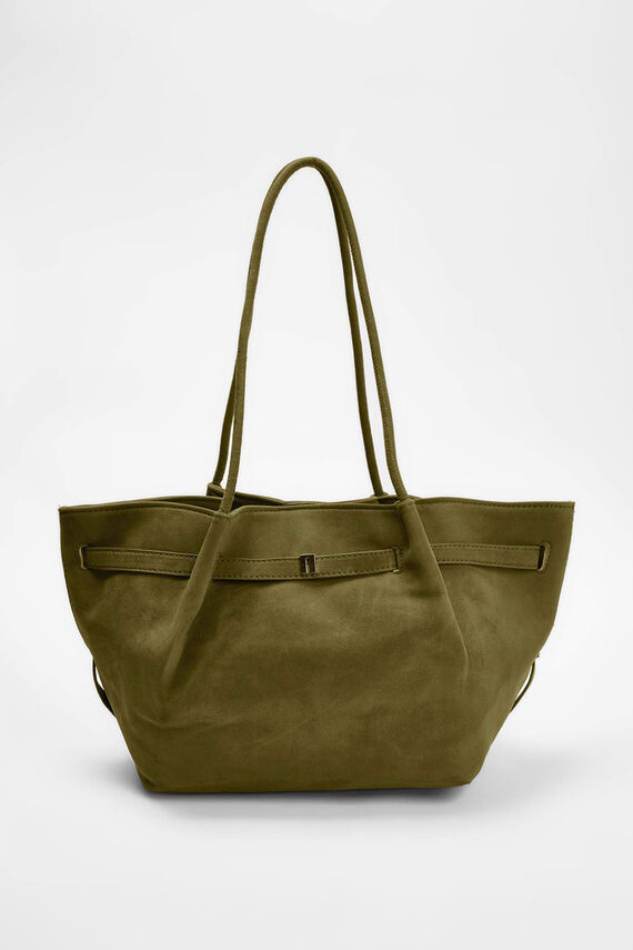 Bolso shopper con neceser