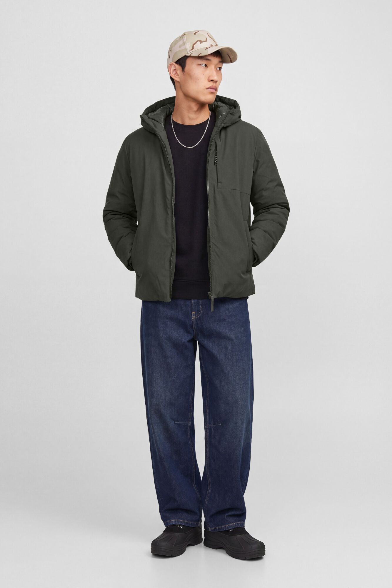 Jack & Jones Blus&atilde;o curto com capuz ajust&aacute;vel