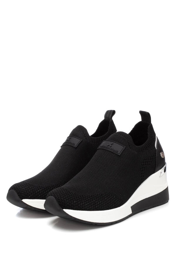 XTI women's textile sneaker black