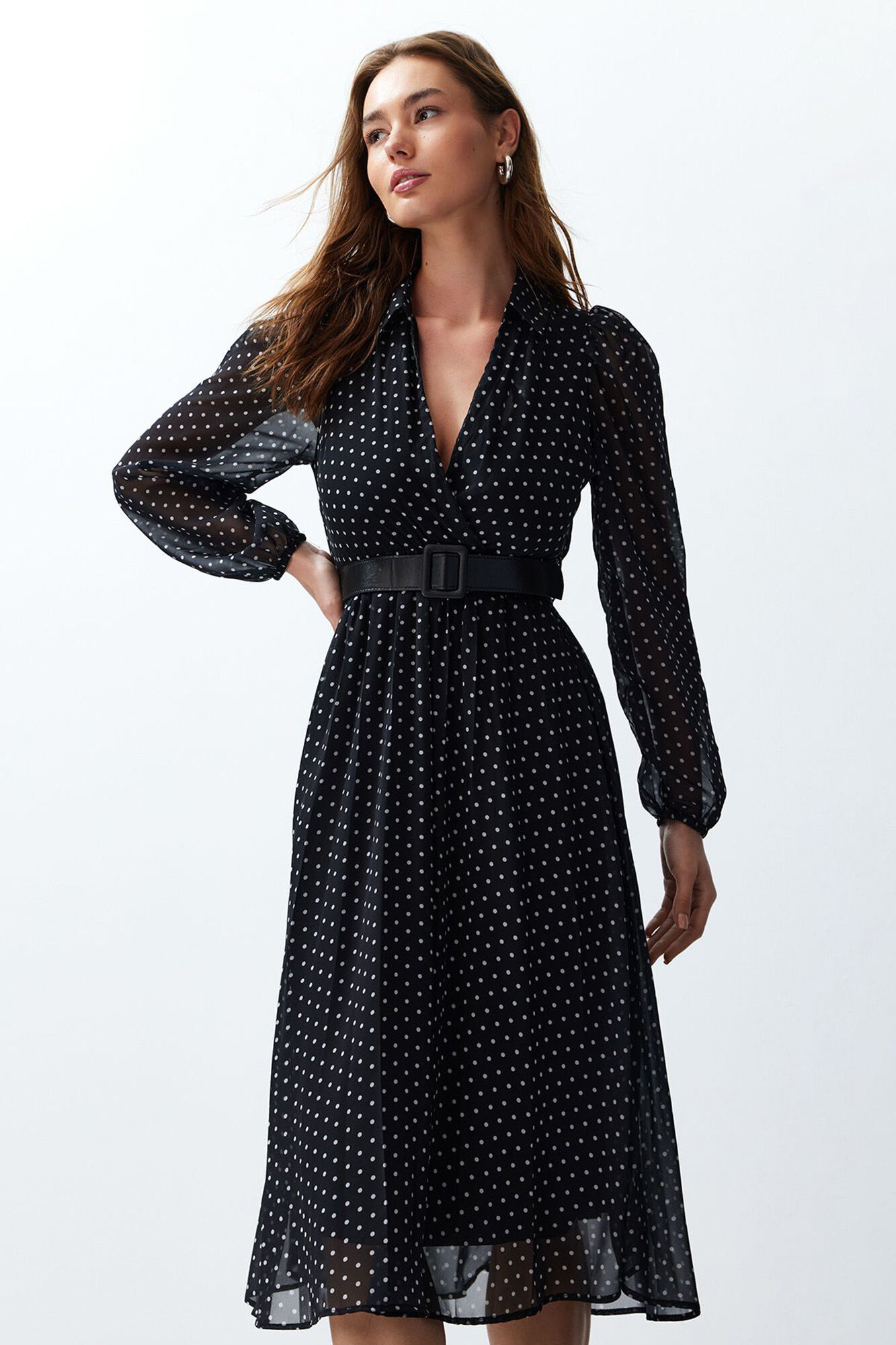 Trendyol Vestido midi