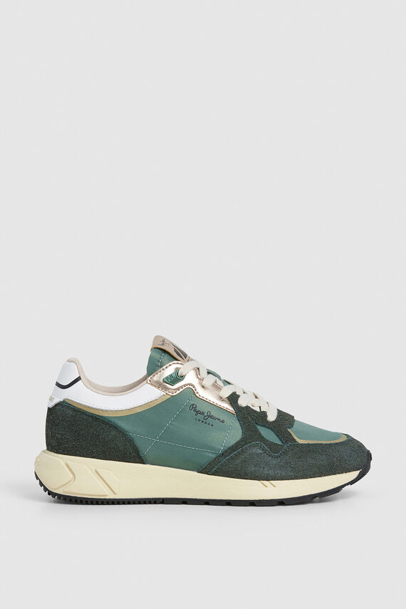 Zapatillas Con Detalles En Ante