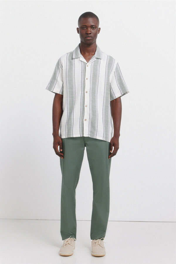 Springfield Cal&ccedil;as chino leves e confort&aacute;veis slim fit verde