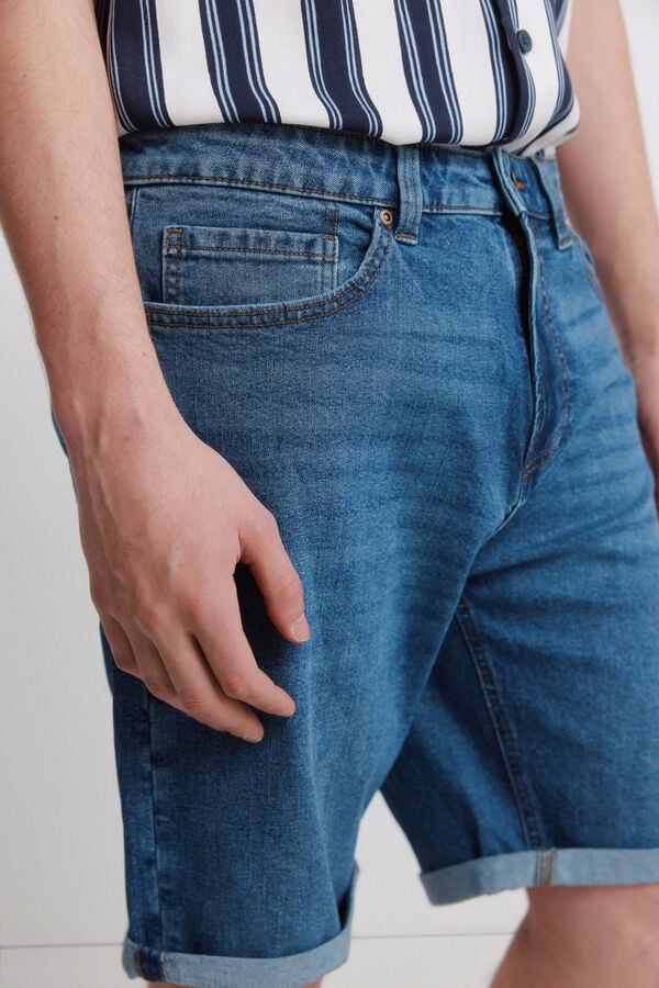 Springfield Bermuda jeans b&aacute;sica slim fit azul