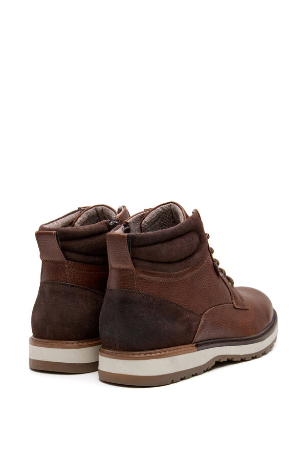 Lois Botas casuais com atacadores castanho