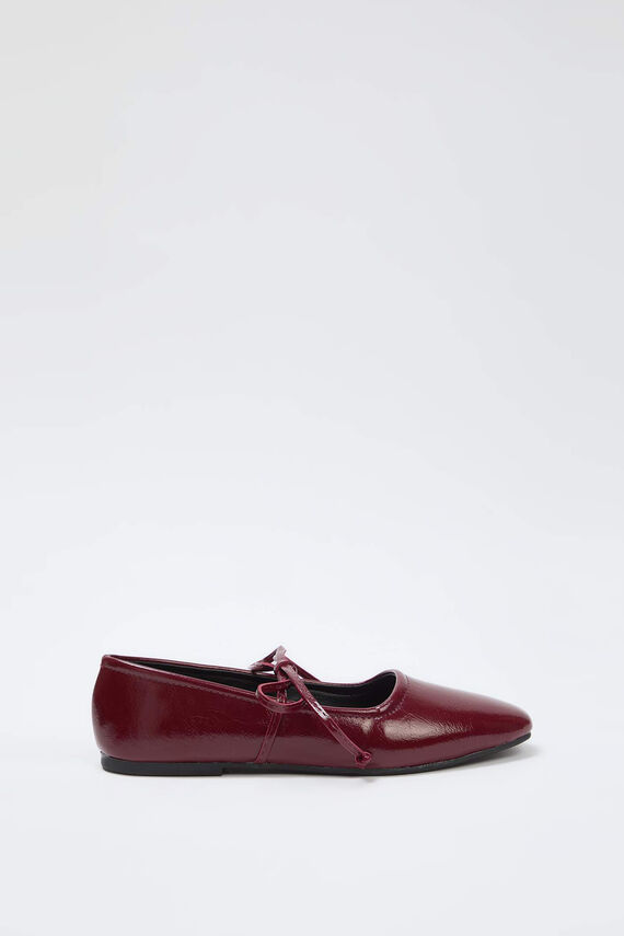 Bailarinas Mary Jane con cordones
