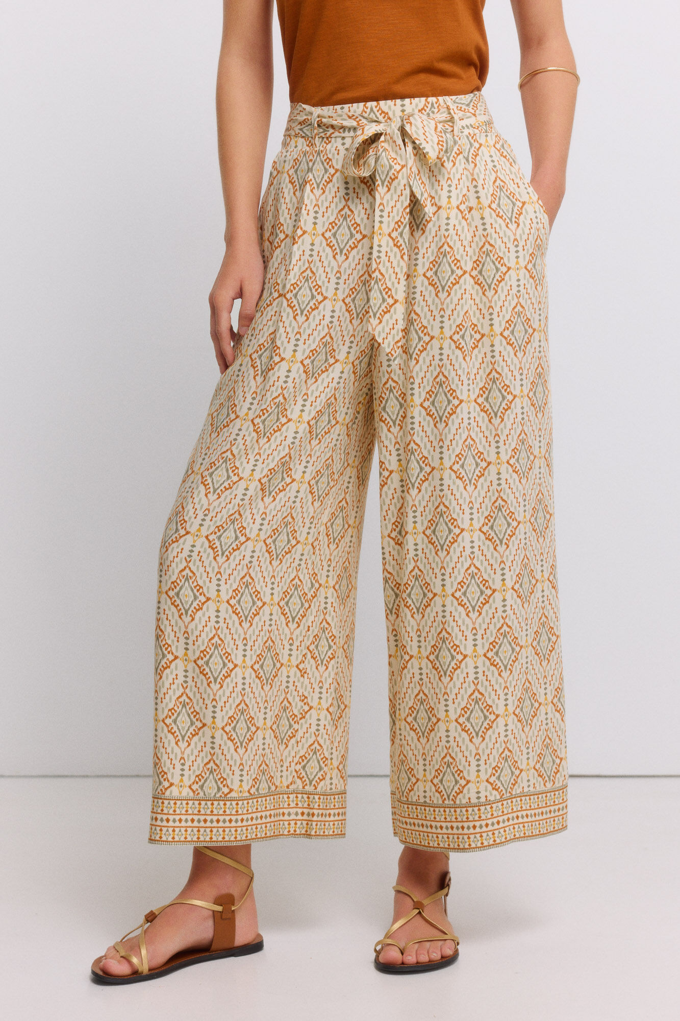 Springfield Cal&ccedil;a fluida estampada com cinto