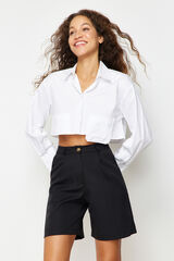 Trendyol Bermudas com bot&otilde;es preto