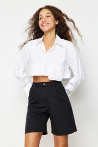 Trendyol Bermudas com bot&otilde;es