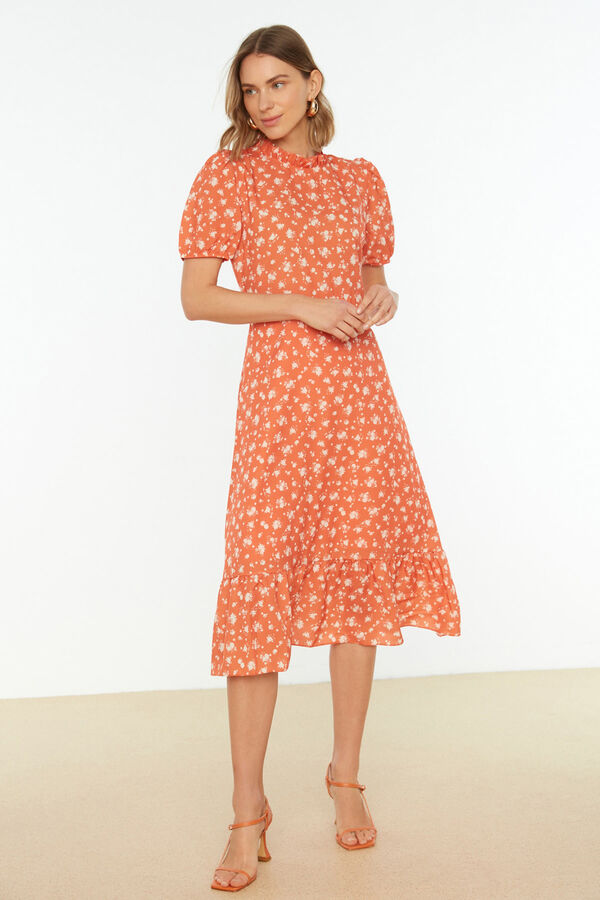 Trendyol Vestido midi de manga curta vermelho