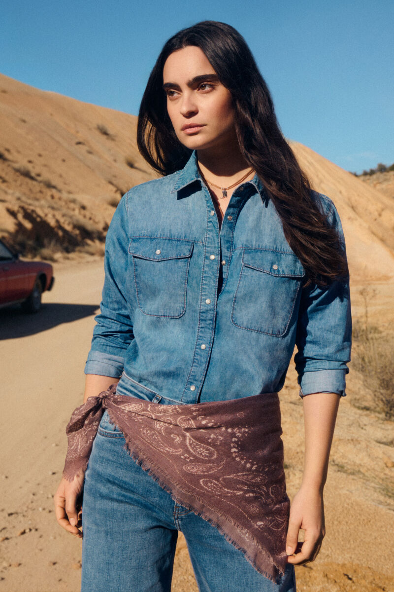 Springfield Camisa jeans com bolsos de algod&atilde;o