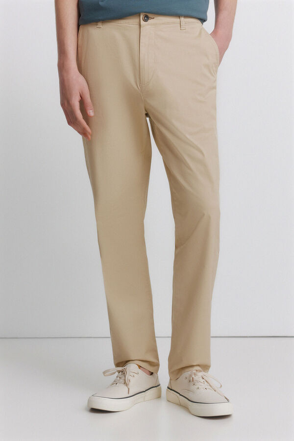 Springfield Cal&ccedil;as chino leves e confort&aacute;veis slim fit bege