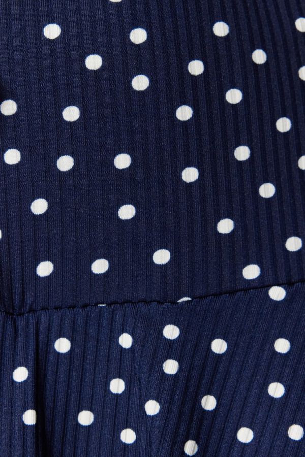 Trendyol Saia-cal&ccedil;&atilde;o com detalhes de renda azul
