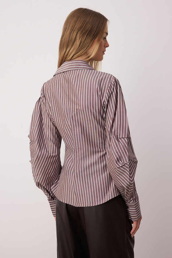 Trendyol Camisa de manga comprida com bot&otilde;es cru