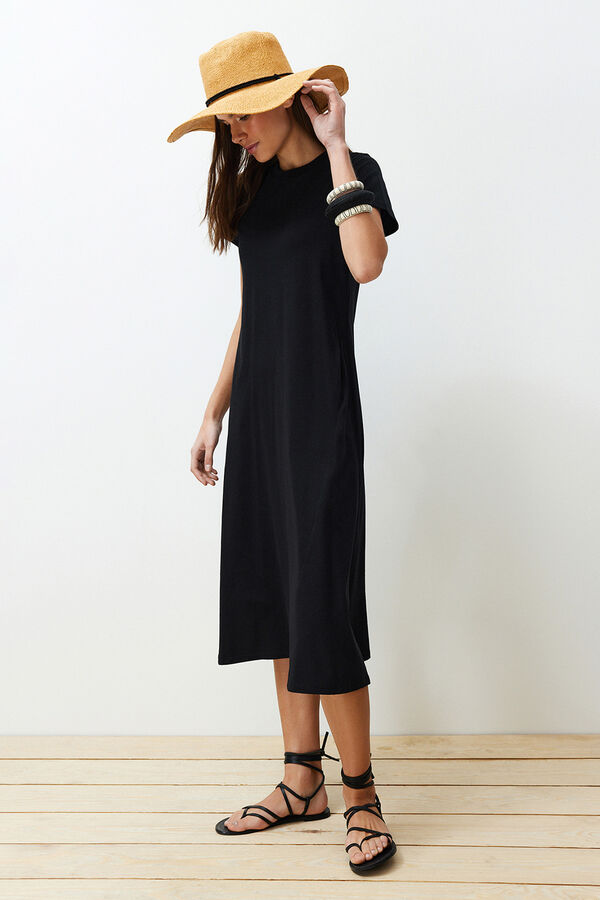 Trendyol Short sleeve midi dress black
