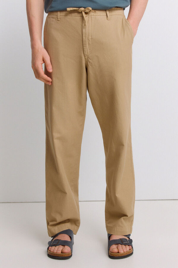 Springfield Cal&ccedil;a leve em linho straight fit bege