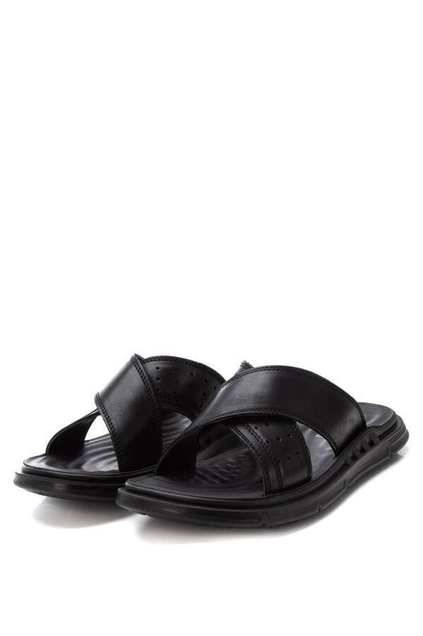 XTI Leather cross-strap sandal black