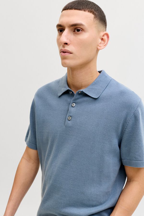 Jack & Jones Polo de malha regular fit em algod&atilde;o cinzento
