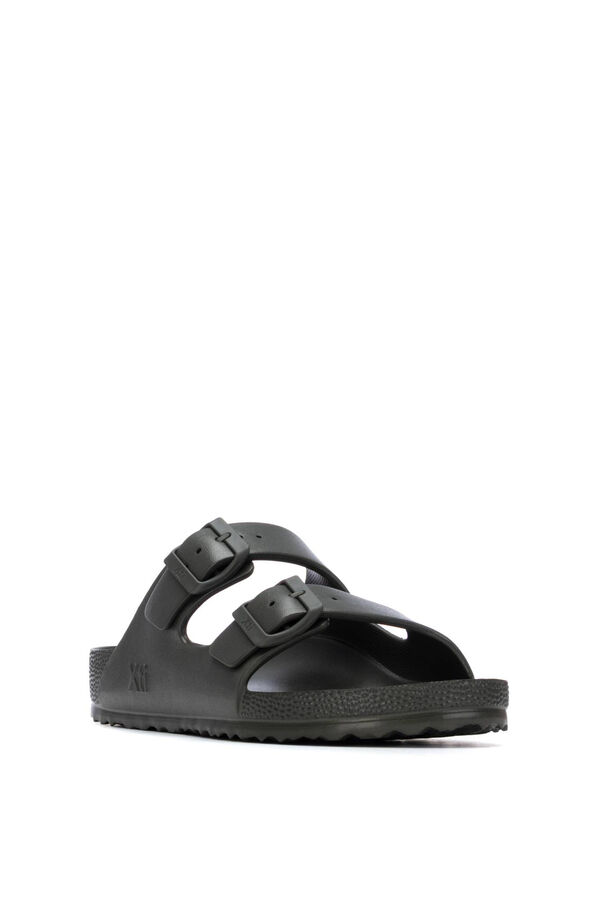 XTI Sand&aacute;lia de borracha com fivela bege